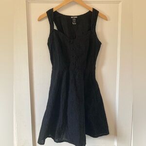 Hot Topic Skull Corset Dress. Size Large. Color is Black